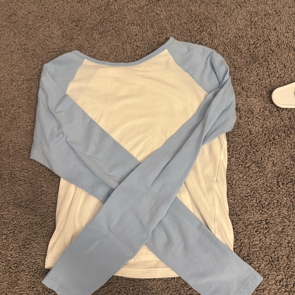 Long sleeve crop top